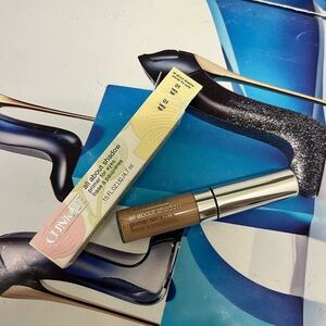 Clinique New All About Shadow Primer For Eyes 01 VERY FAIR  0.15 Oz. / 4.7mL-NIB